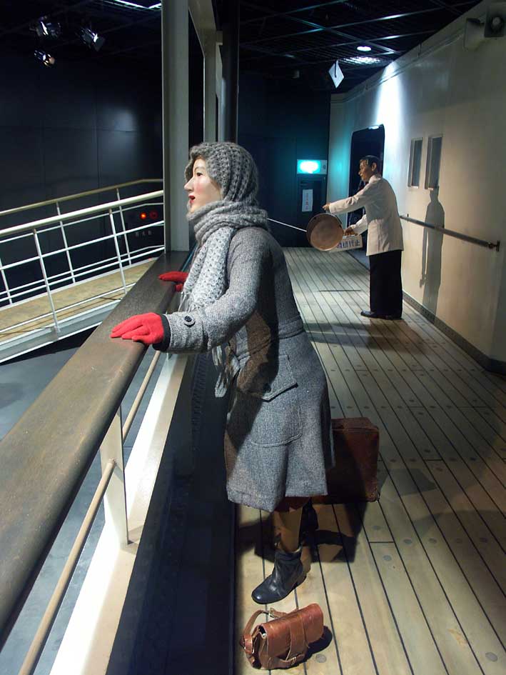 A1_HUNE_ONNA.JPG - 97,467BYTES