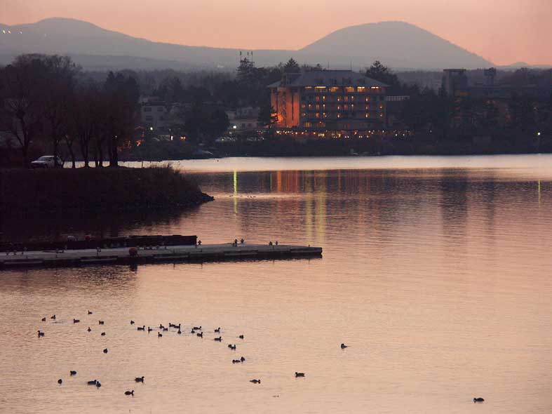 A1_KAWAGUTIKO_YUKEI.JPG - 56,426BYTES