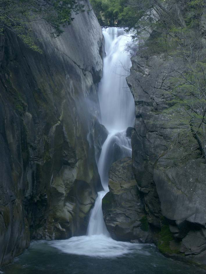 A1_SYOUSENKYOUSANGATAKI.JPG - 90,702BYTES