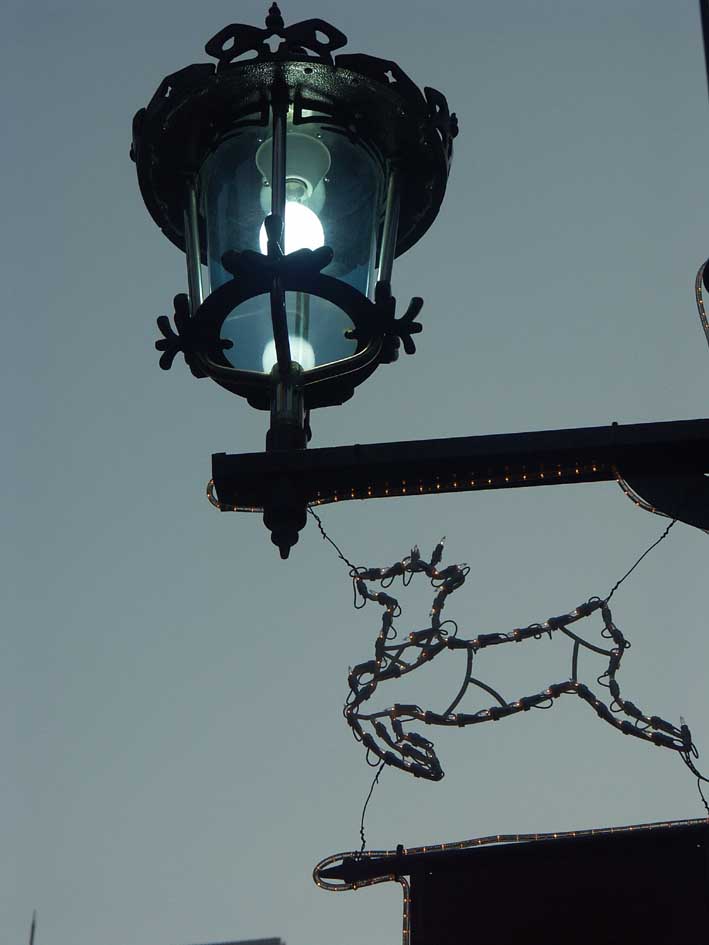 A1_TOKYO_RAMP.JPG - 58,164BYTES