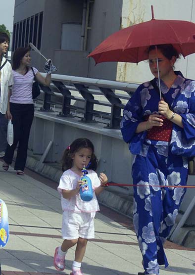 A1_YOKOHAMA_LITTLEGIRL.JPG - 55,789BYTES