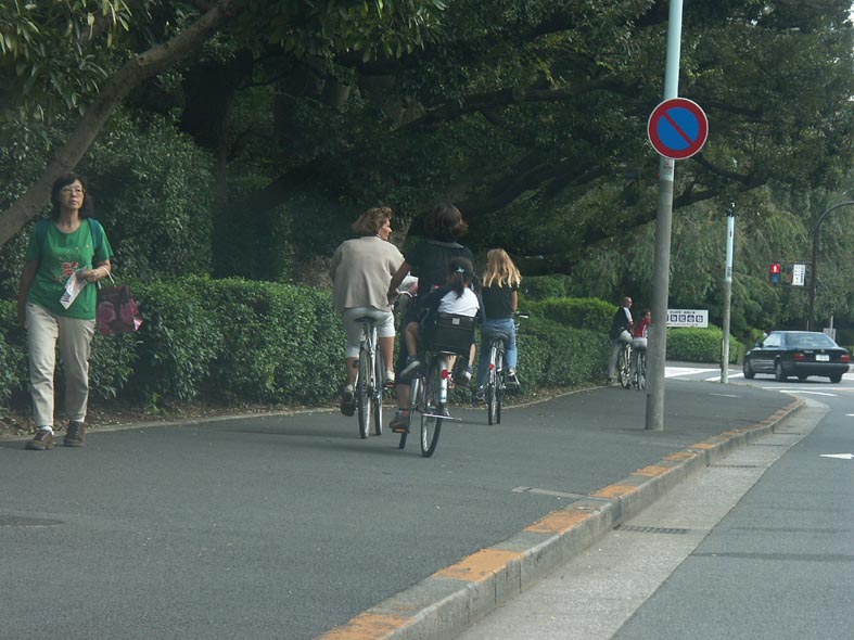 PICT0001_S.JPG - 106,653BYTES