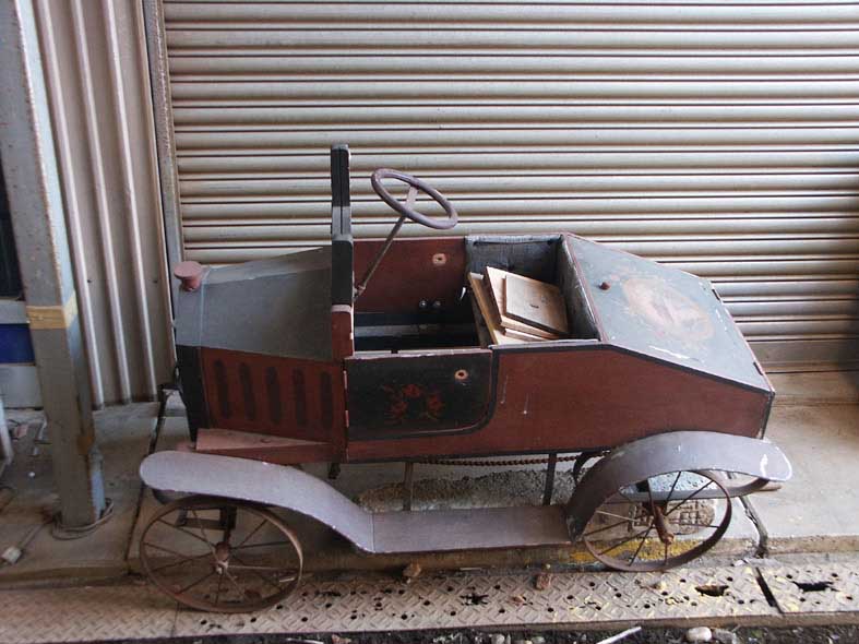 SG_WOOD_CAR20.JPG - 81,458BYTES