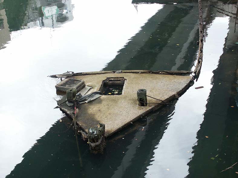 YC_HUNEM.JPG - 75,446BYTES