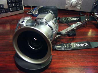 Z1_MACROWIDE1.JPG - 36,244BYTES