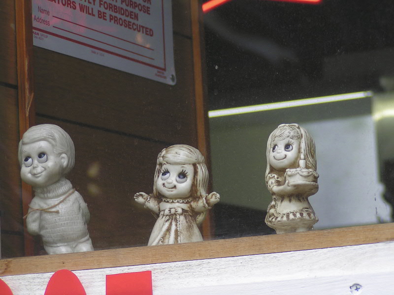 Z1_PROMUNADE_NINGYOU.JPG - 119,637BYTES