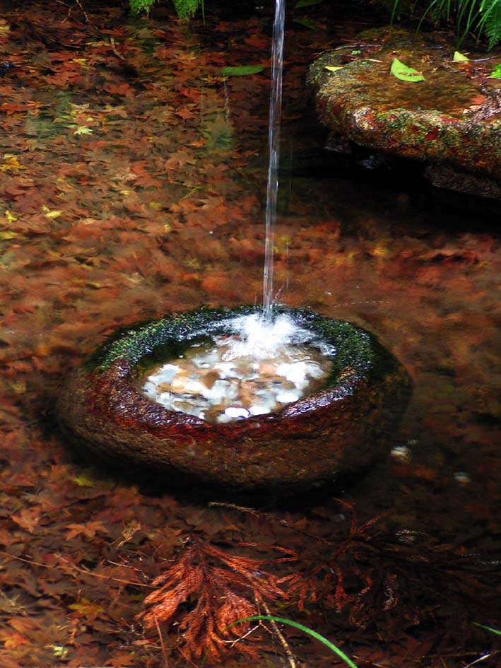 Z1_SANZEIN_MIZUTAKI.JPG - 136,494BYTES