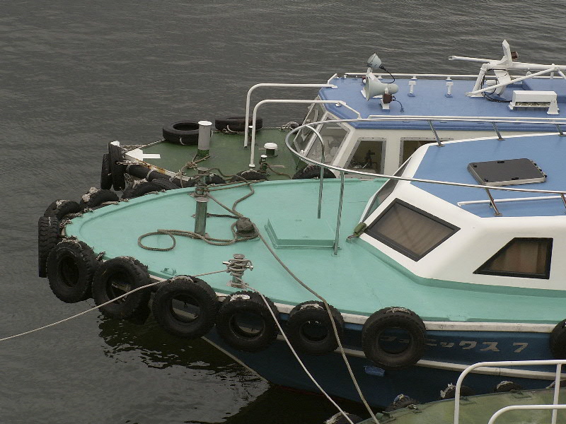 Z3_PROMUNADE_BOATS.JPG - 191,654BYTES