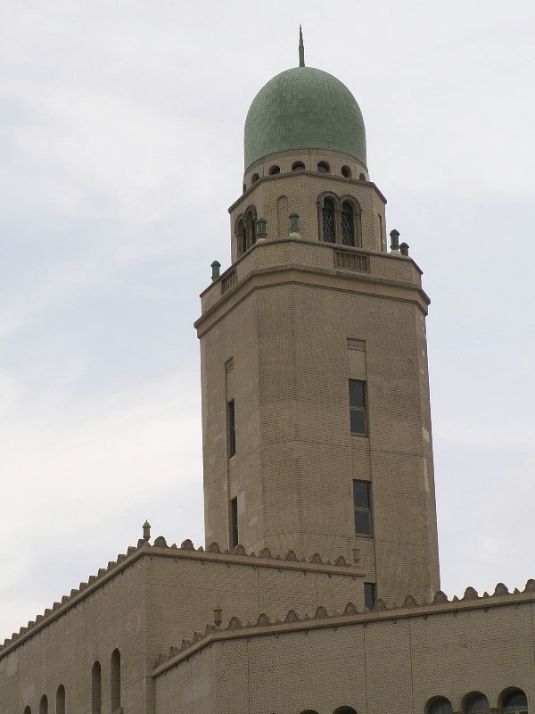 Z3_PROMUNADE_TOWERMBIL.JPG - 133,377BYTES